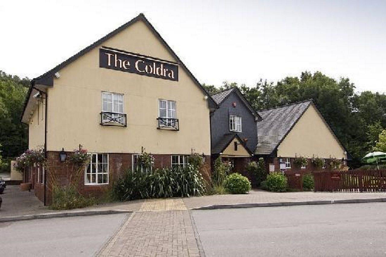 Premier Inn Newport Wales Exteriör bild